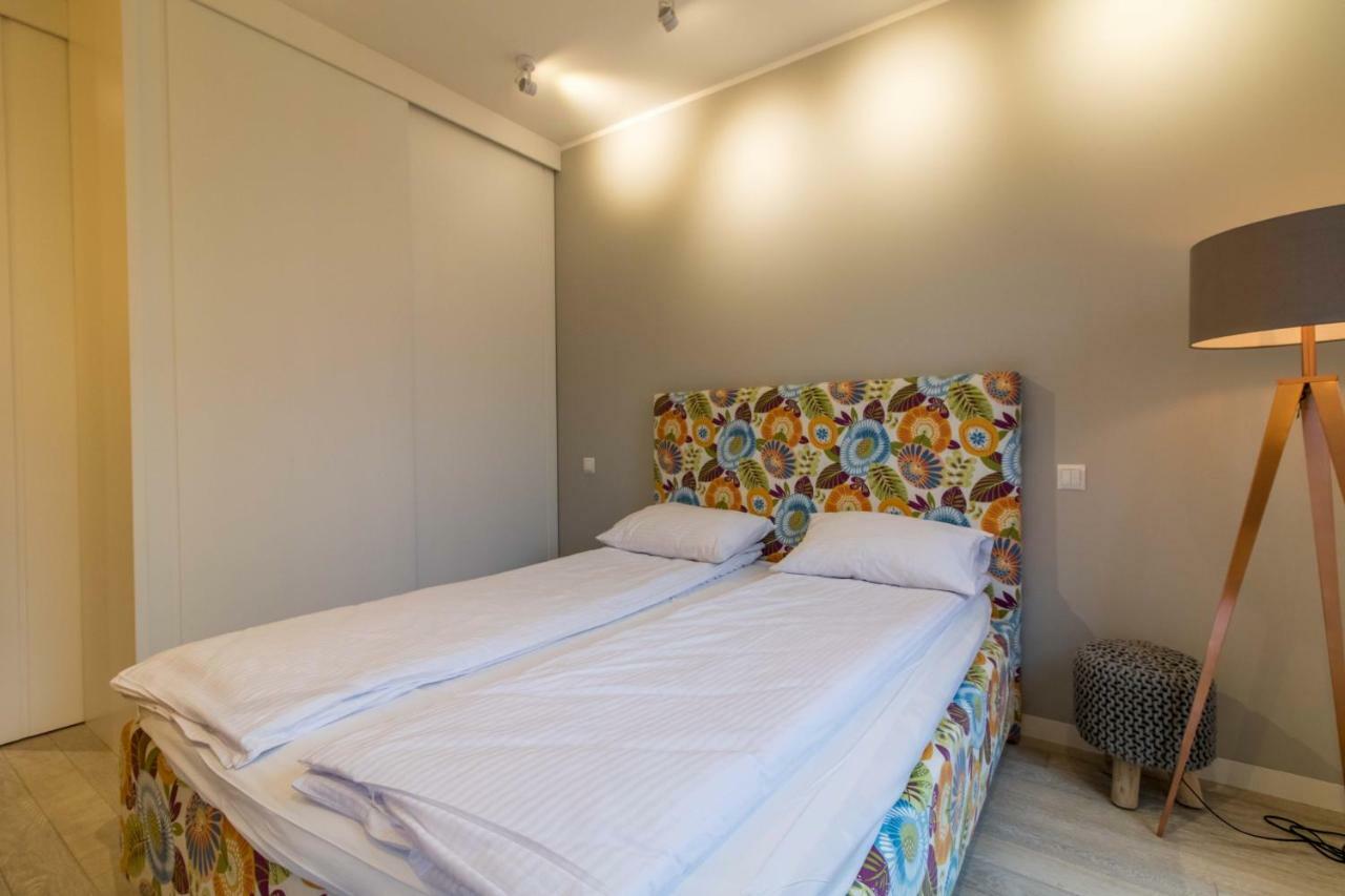 Nadmorski Dwor Wood Apartment Gdansk Exterior photo
